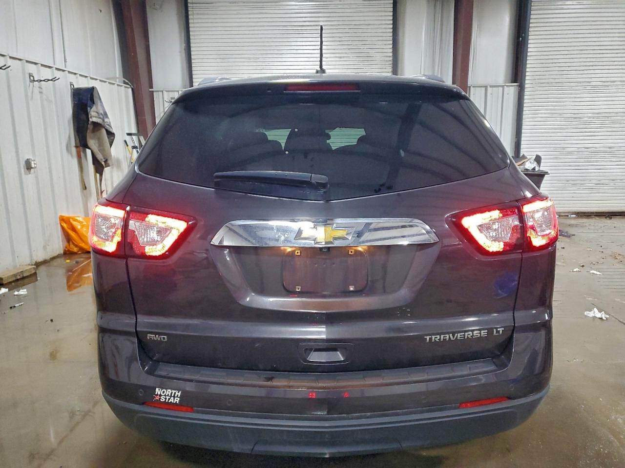 2014 CHEVROLET TRAVERSE LT photo 6
