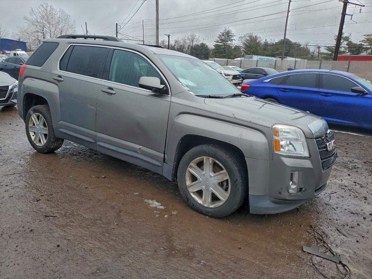 2012 GMC TERRAIN SLT photo 4