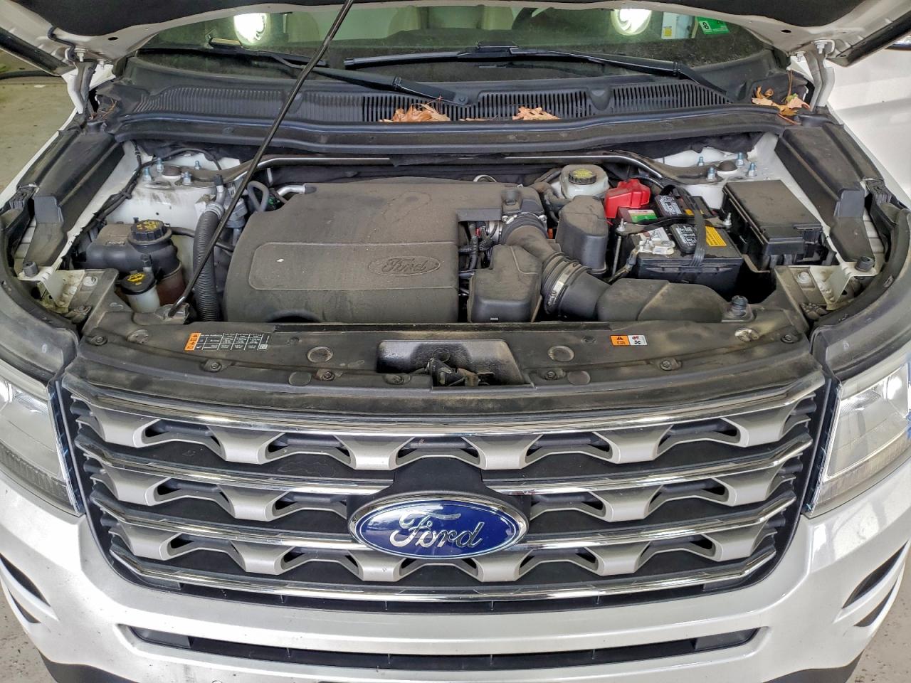 2017 FORD EXPLORER XLT photo 12