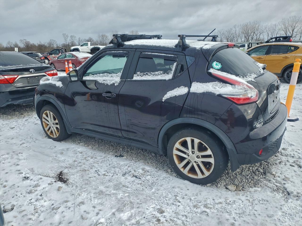 2015 NISSAN JUKE S photo 2