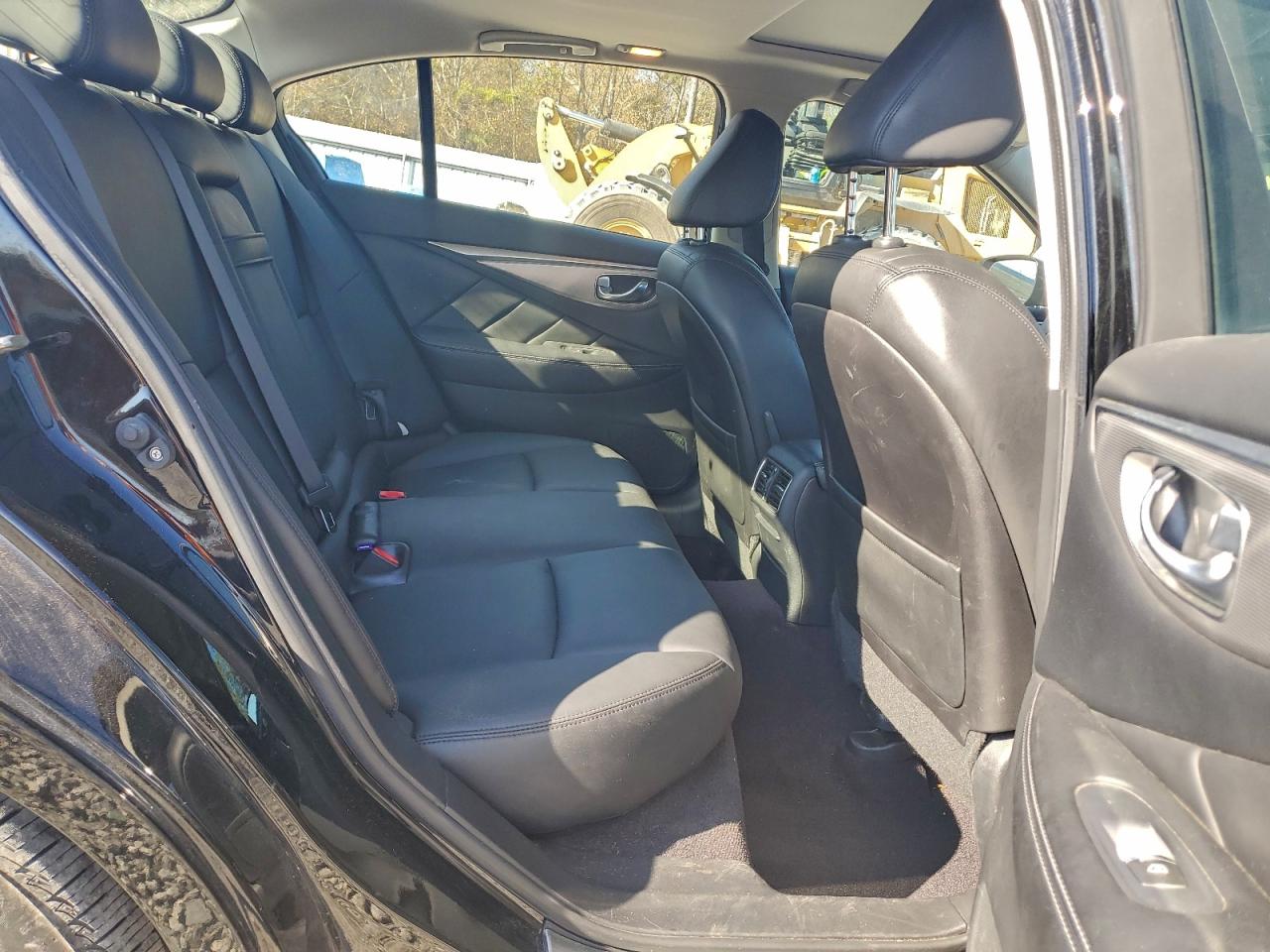 2015 INFINITI Q50 BASE photo 10