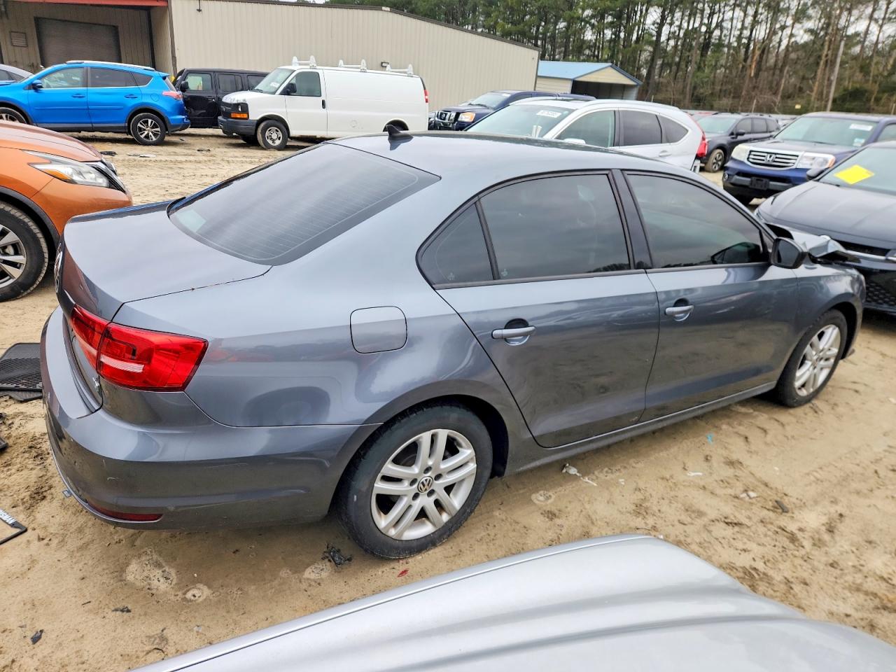 2015 VOLKSWAGEN JETTA TDI photo 3