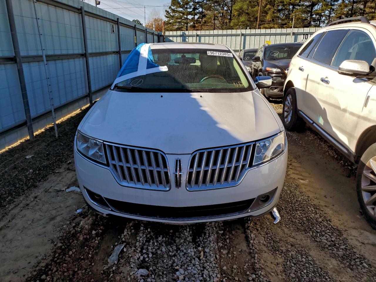 2011 LINCOLN MKZ photo 5