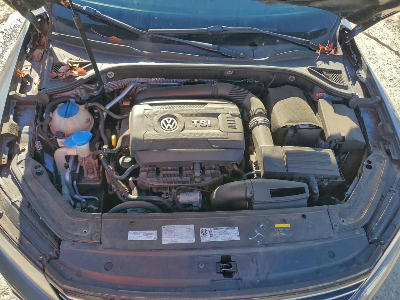 2017 VOLKSWAGEN PASSAT SE photo 21