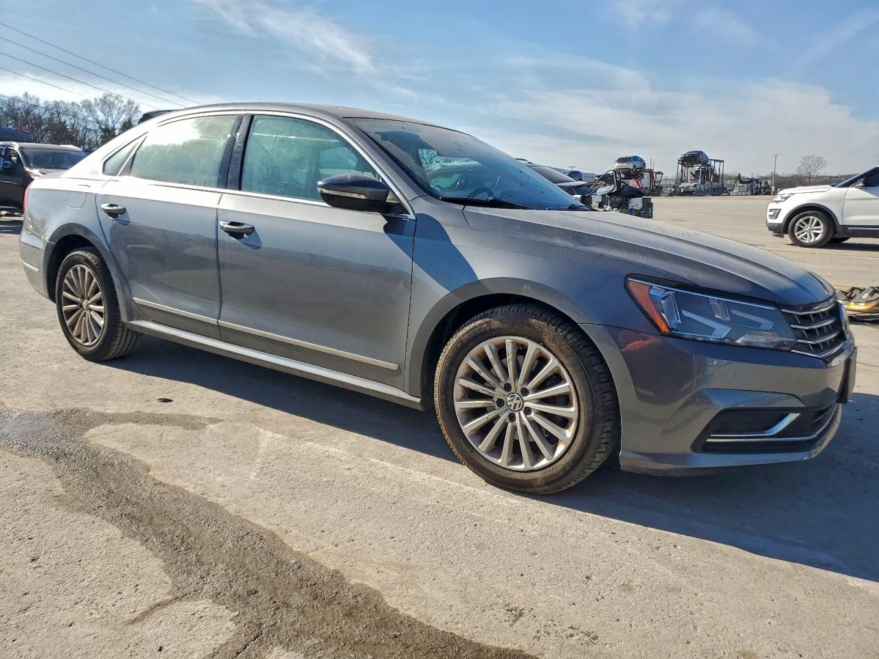 2017 VOLKSWAGEN PASSAT SE photo 7