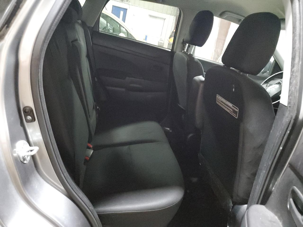 2015 MITSUBISHI OUTLANDER SPORT ES photo 10