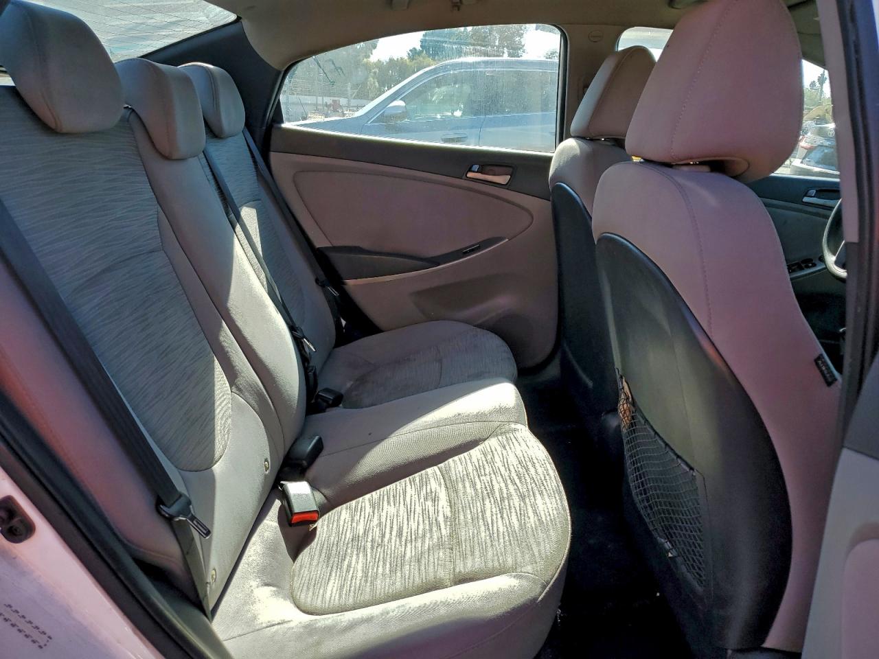 2017 HYUNDAI ACCENT SE photo 10