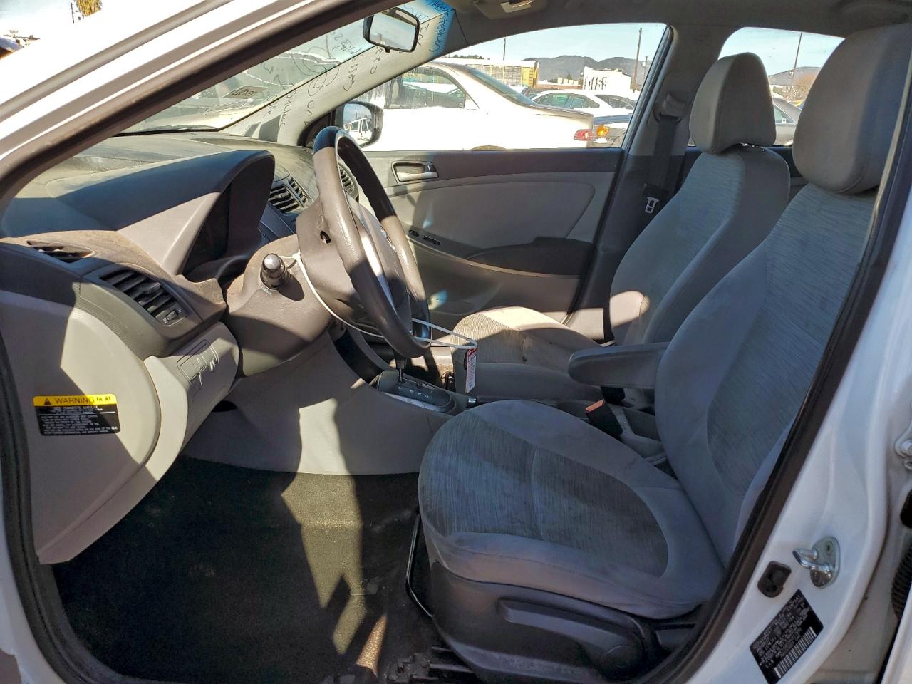 2017 HYUNDAI ACCENT SE photo 7