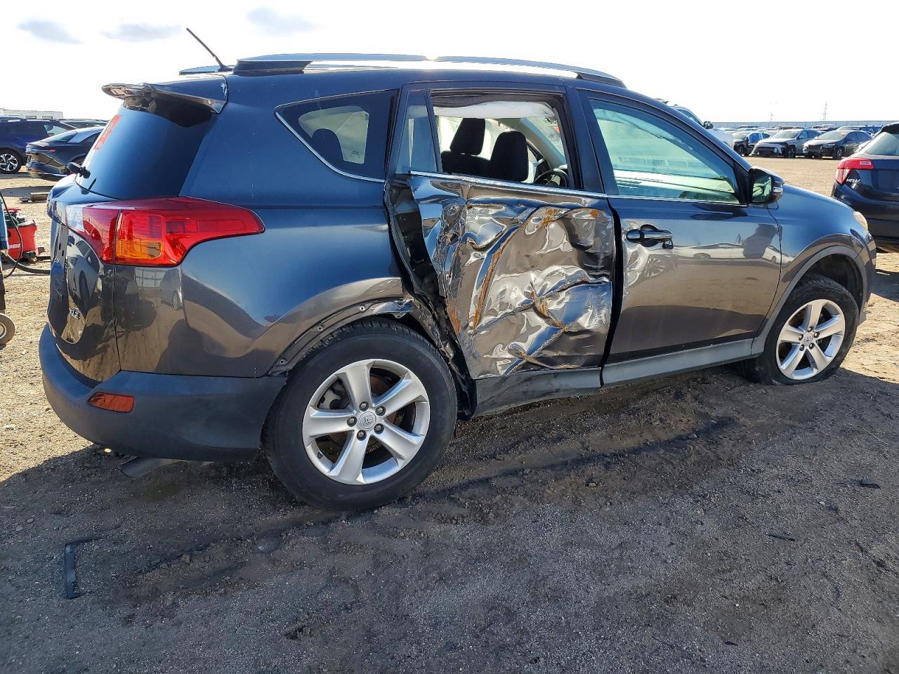 2013 TOYOTA RAV4 XLE photo 3