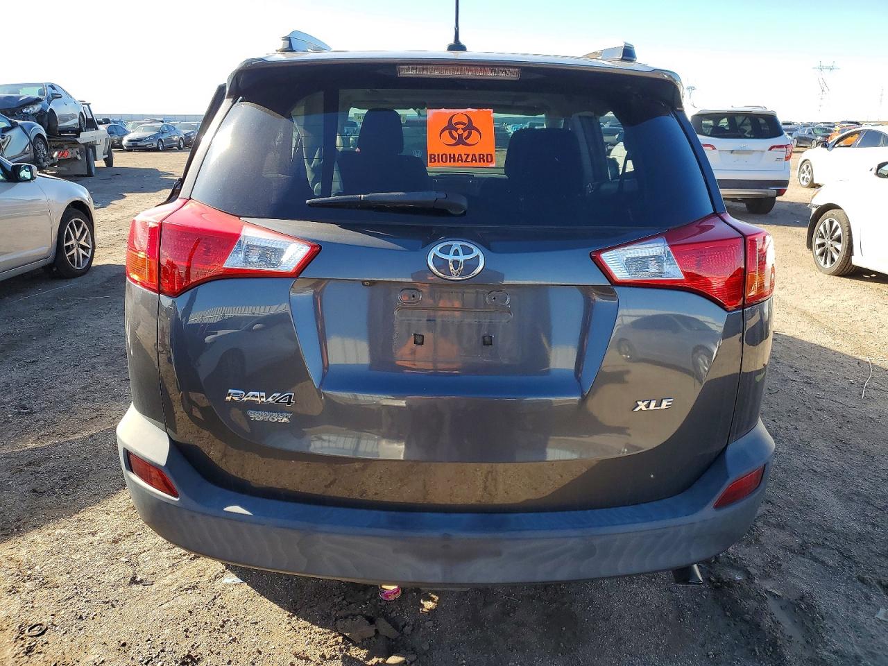 2013 TOYOTA RAV4 XLE photo 6
