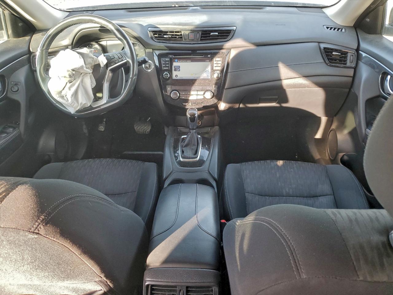2017 NISSAN ROGUE SV photo 8