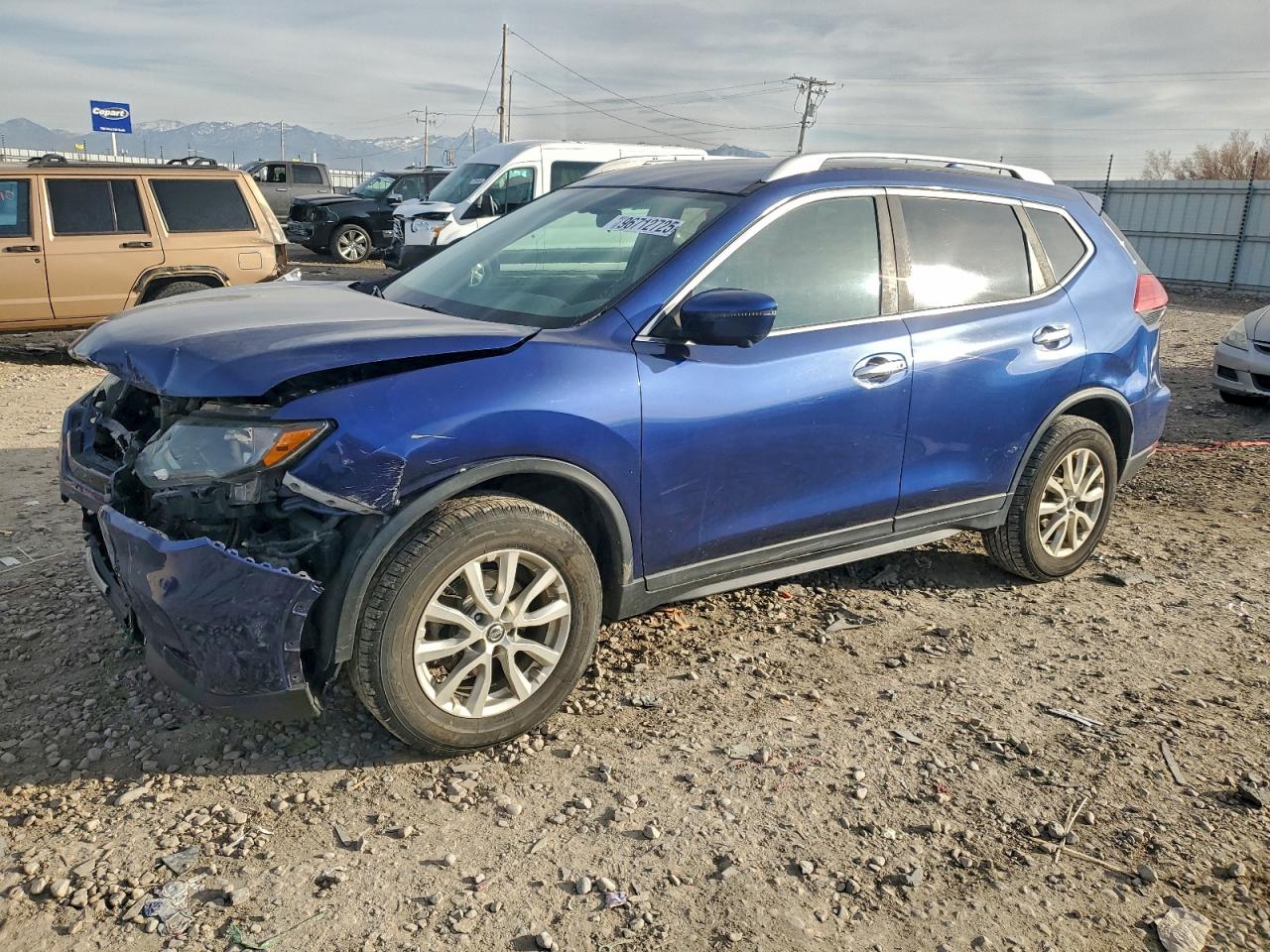 2017 NISSAN ROGUE
