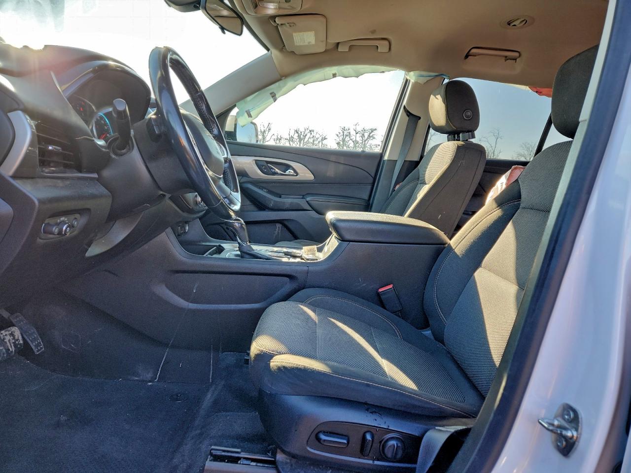 2019 CHEVROLET TRAVERSE LT photo 7