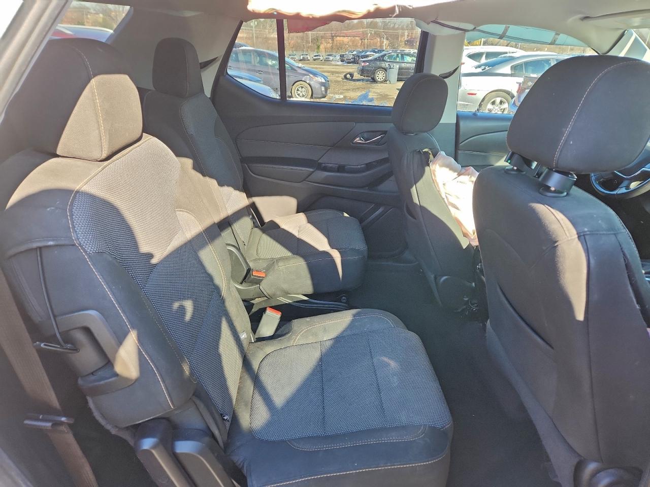 2019 CHEVROLET TRAVERSE LT photo 11