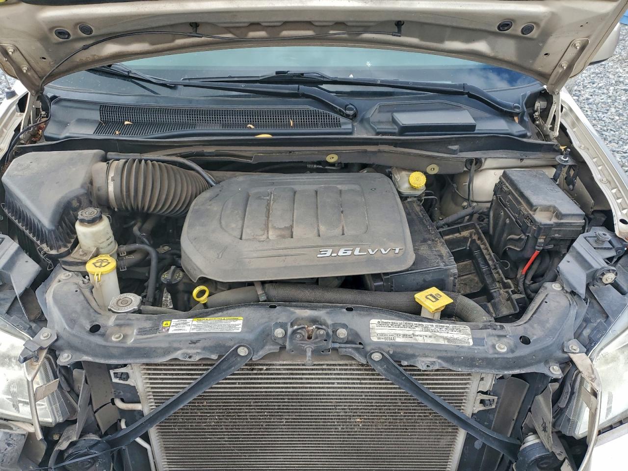 2012 DODGE GRAND CARAVAN SXT photo 12