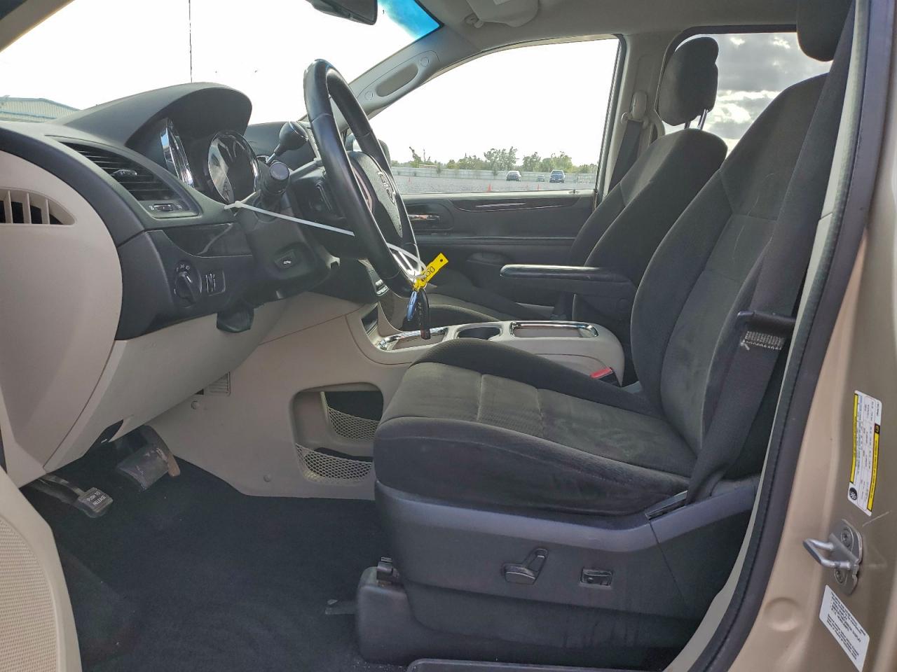 2012 DODGE GRAND CARAVAN SXT photo 7