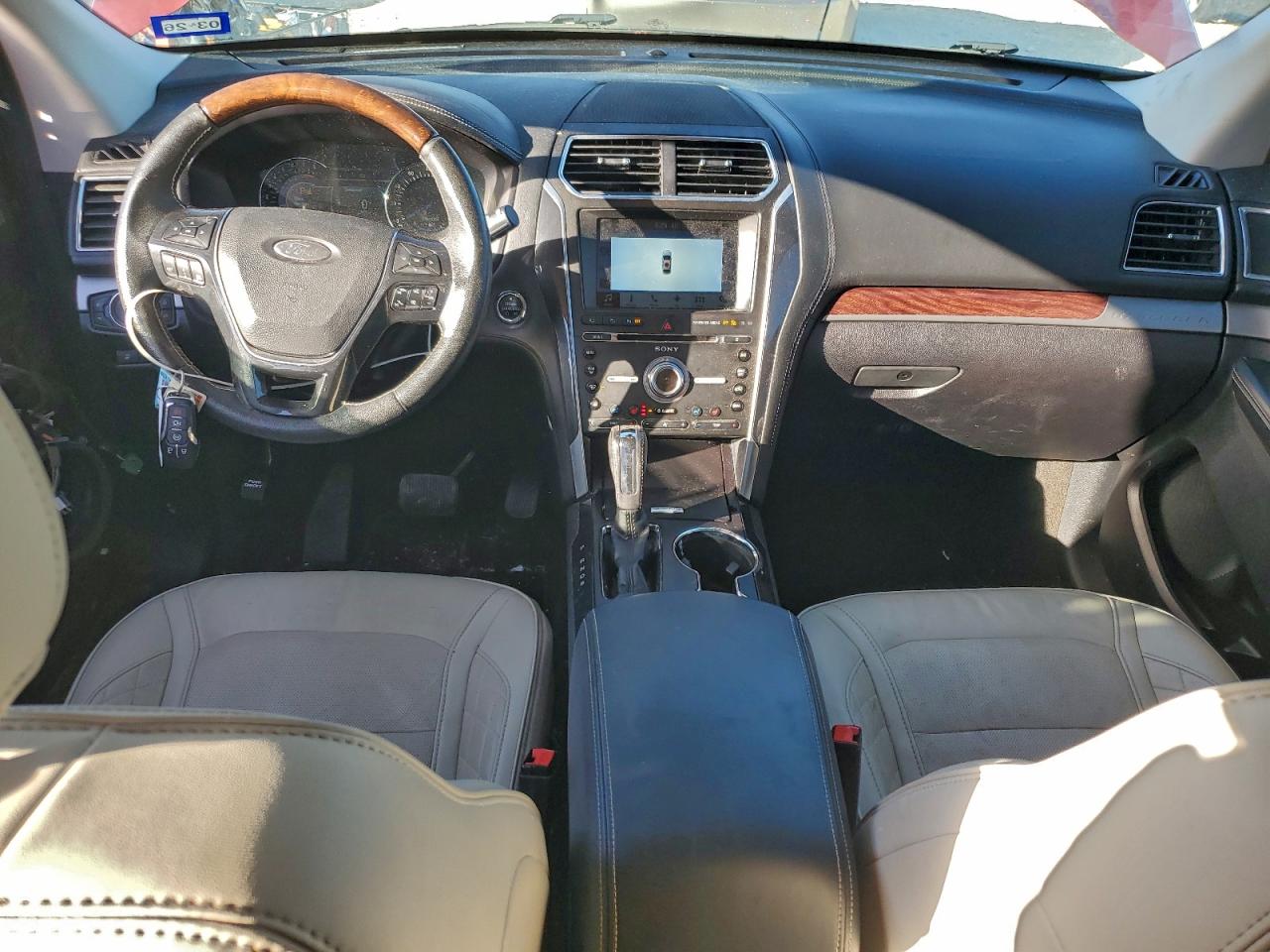 2017 FORD EXPLORER PLATINUM photo 8