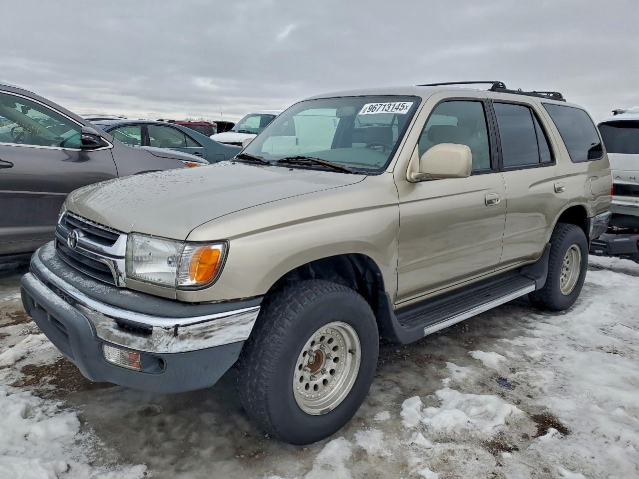 2001 TOYOTA 4RUNNER SR5 — MECHANICAL damage — photo 1