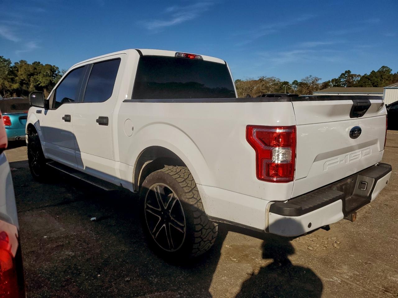 2019 FORD F150 SUPERCREW photo 2