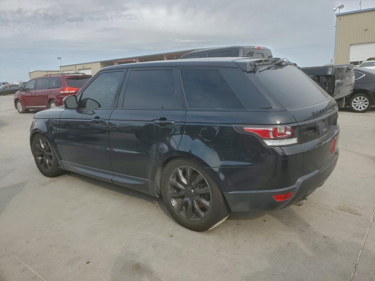 2016 LAND ROVER RANGE ROVER SPORT HSE photo 2