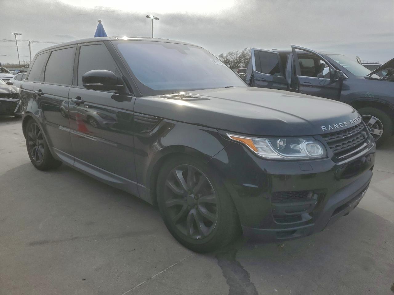 2016 LAND ROVER RANGE ROVER SPORT HSE photo 4
