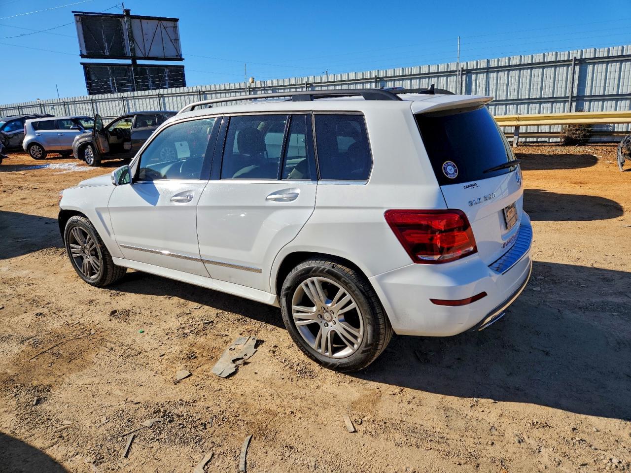 2015 MERCEDES-BENZ GLK 350 4MATIC photo 2