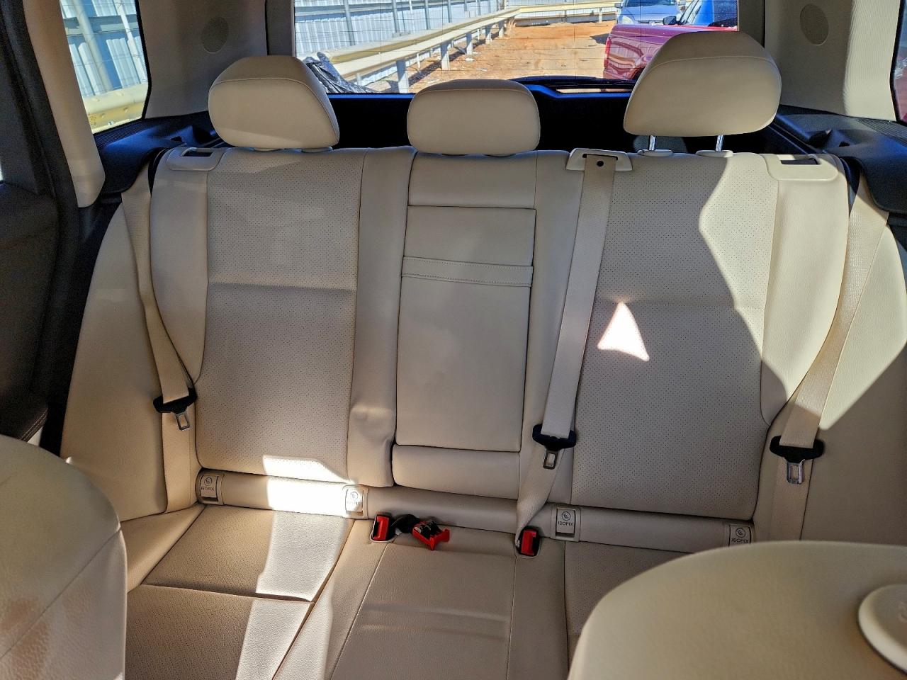 2015 MERCEDES-BENZ GLK 350 4MATIC photo 10