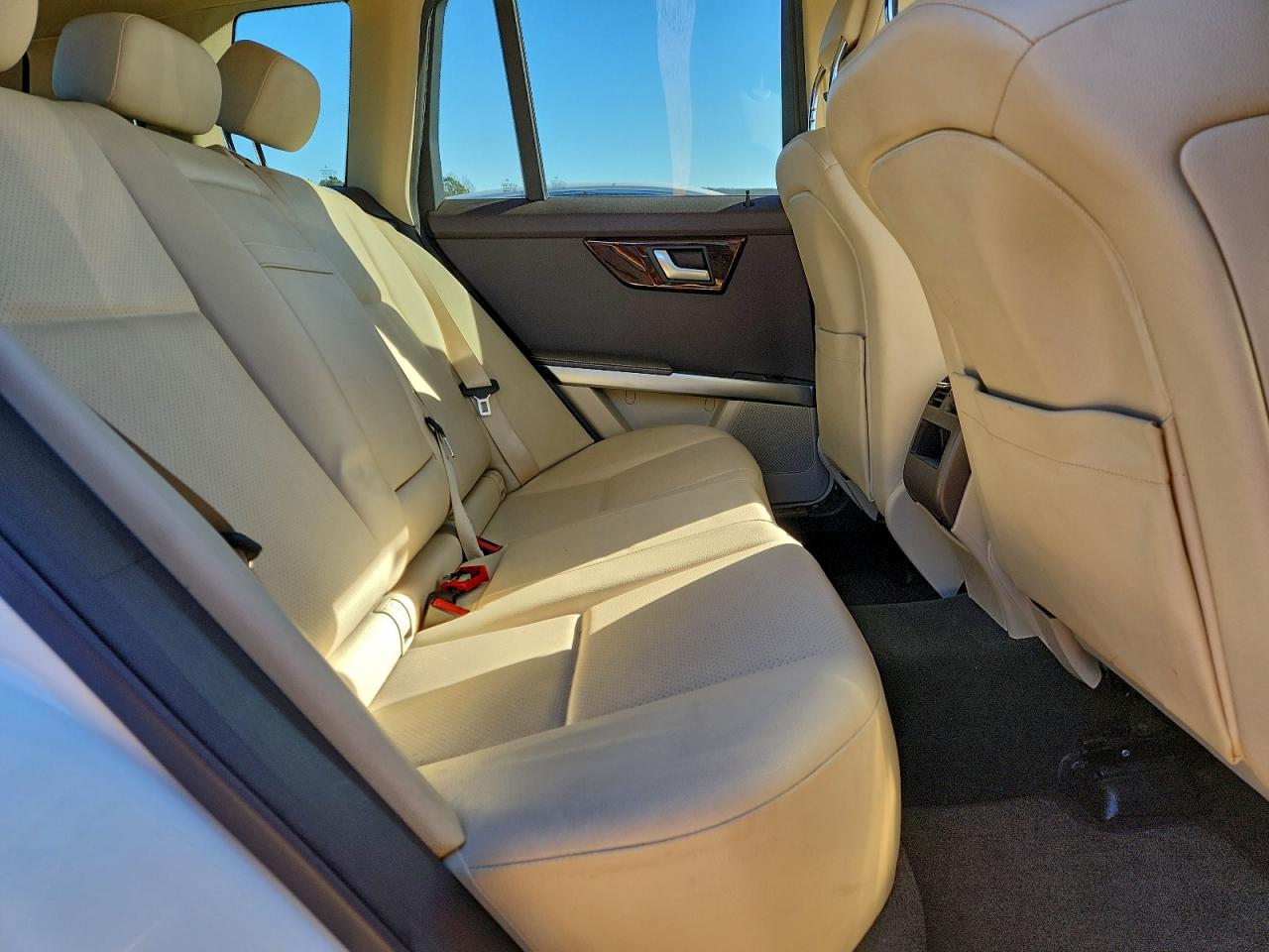 2015 MERCEDES-BENZ GLK 350 4MATIC photo 11