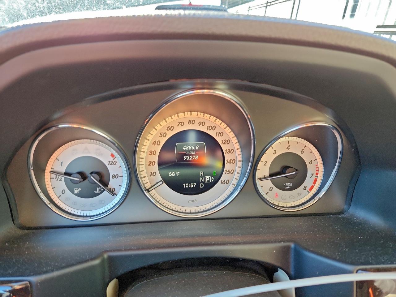 2015 MERCEDES-BENZ GLK 350 4MATIC photo 9