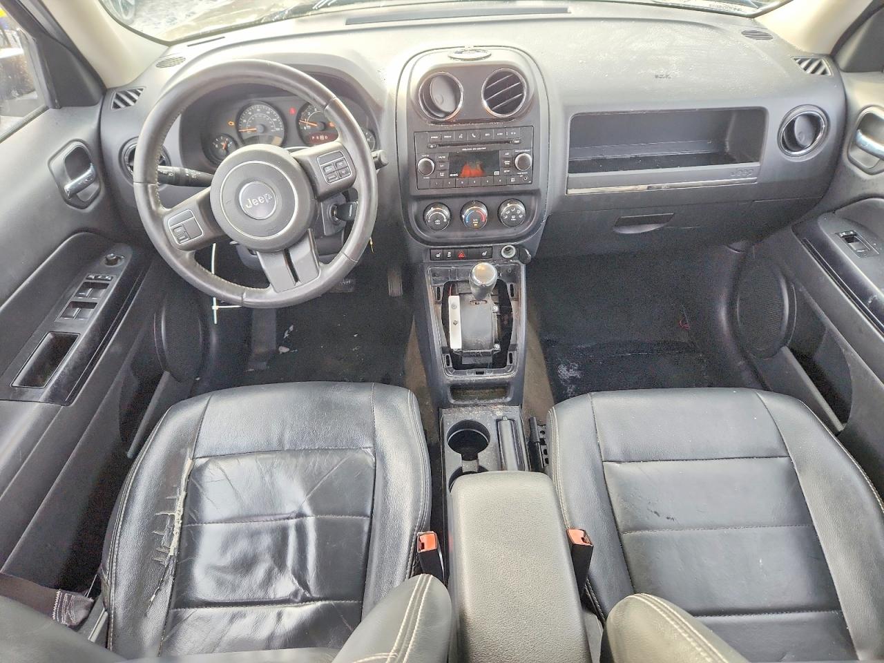 2015 JEEP PATRIOT LATITUDE photo 8