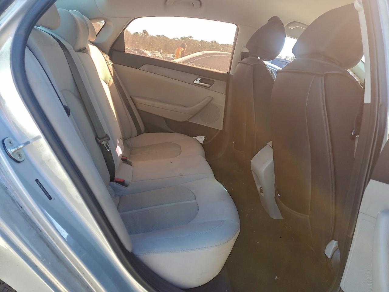 2017 HYUNDAI SONATA SE photo 10