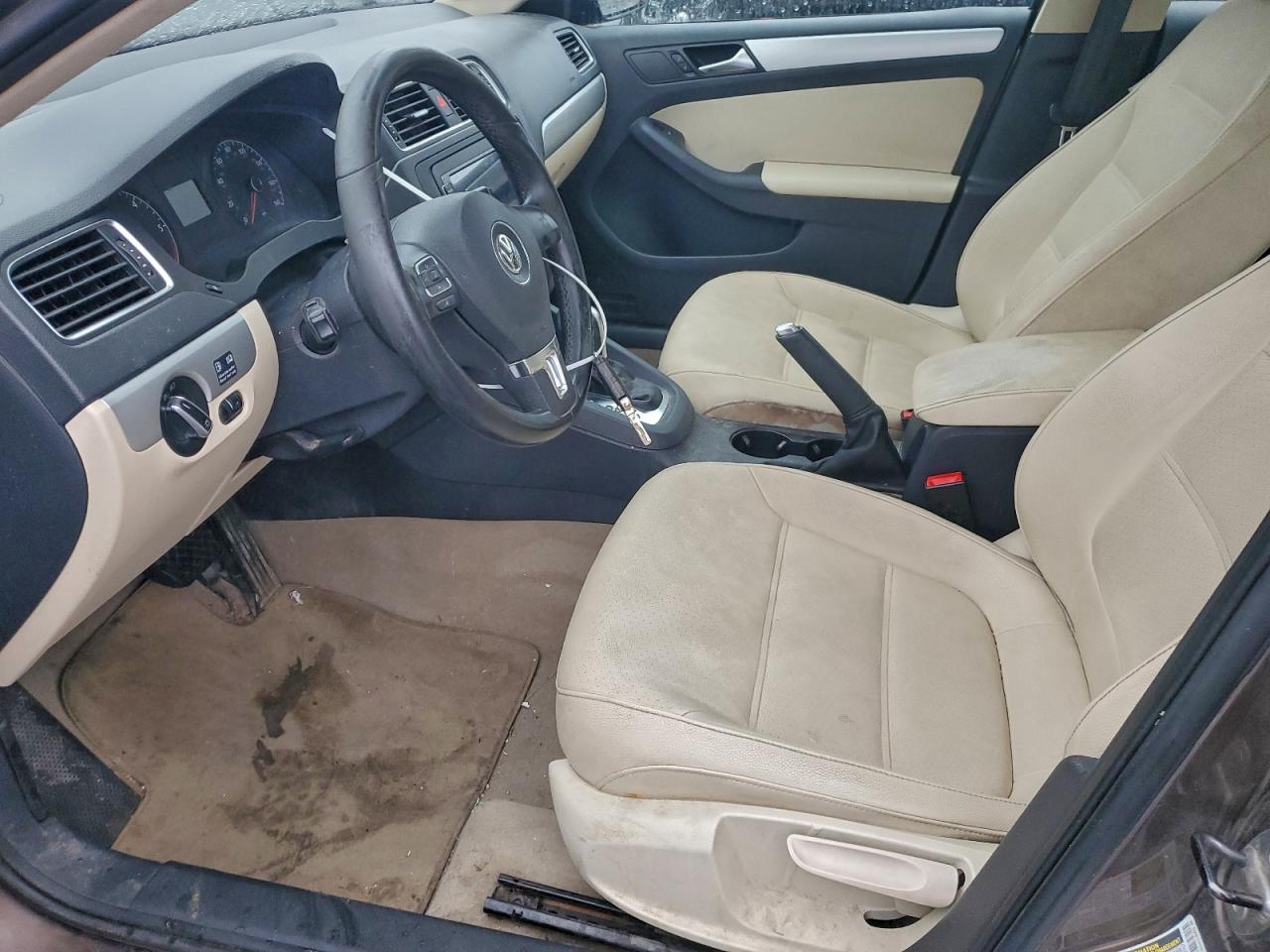 2011 VOLKSWAGEN JETTA TDI photo 7