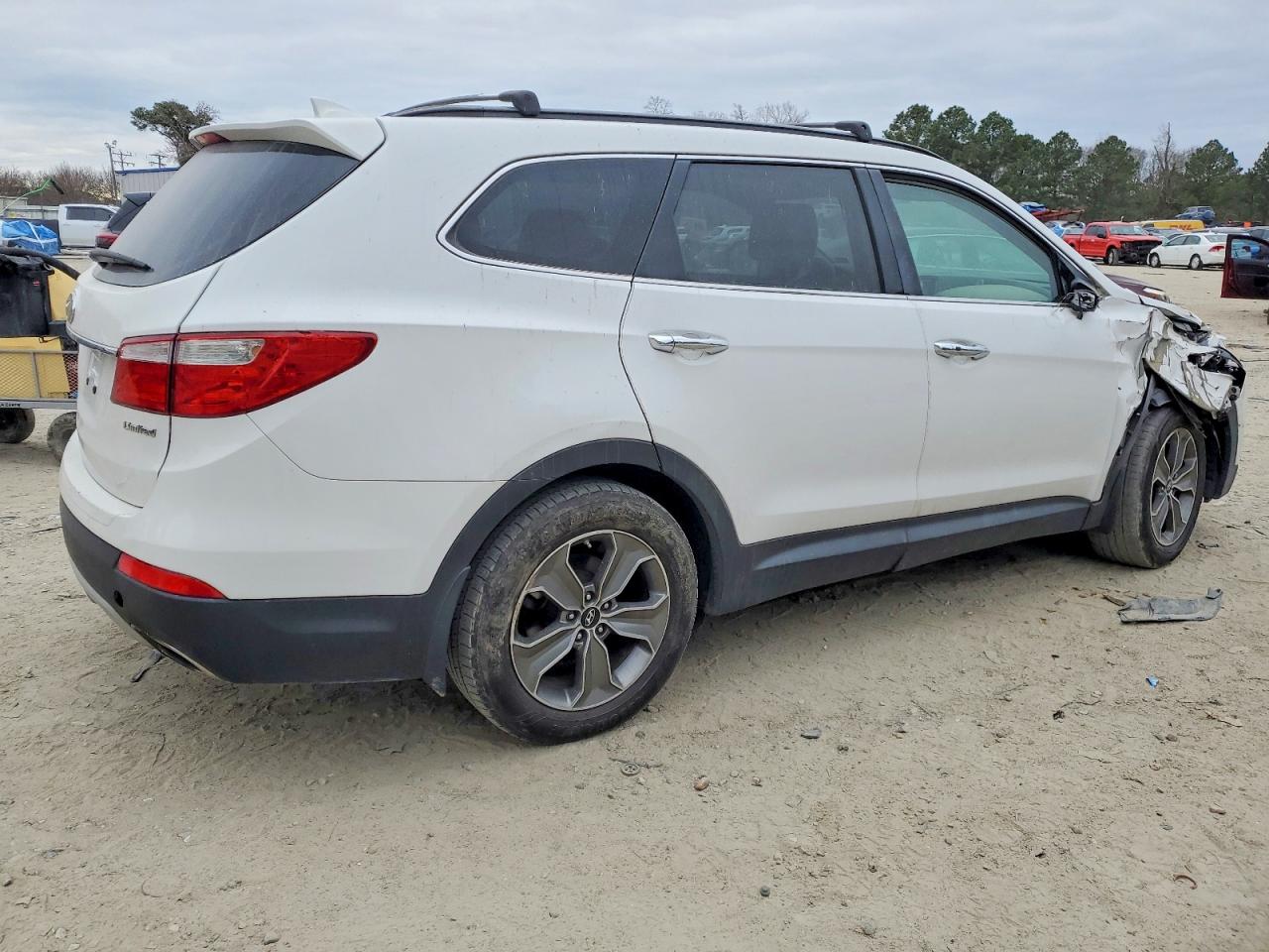 2014 HYUNDAI SANTA FE GLS photo 3