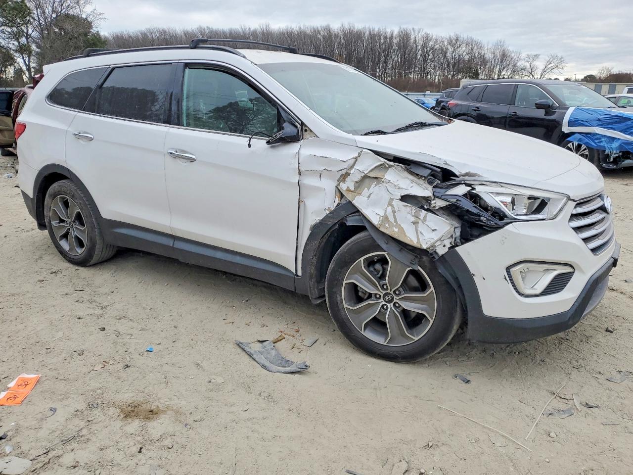 2014 HYUNDAI SANTA FE GLS photo 4