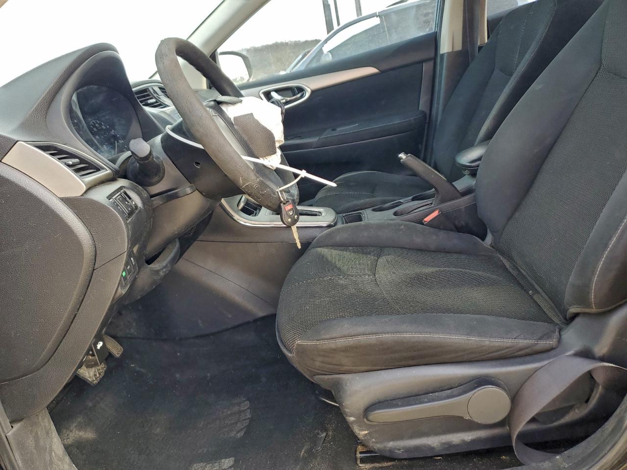 2014 NISSAN SENTRA S photo 7
