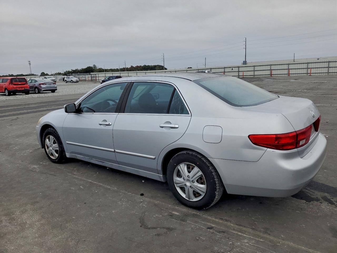 2005 HONDA ACCORD photo 2