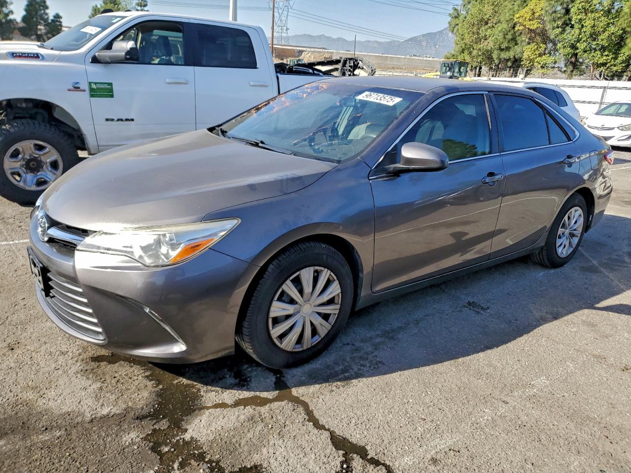 2017 TOYOTA CAMRY