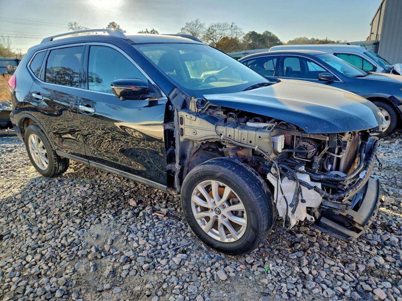 2017 NISSAN ROGUE SV photo 4