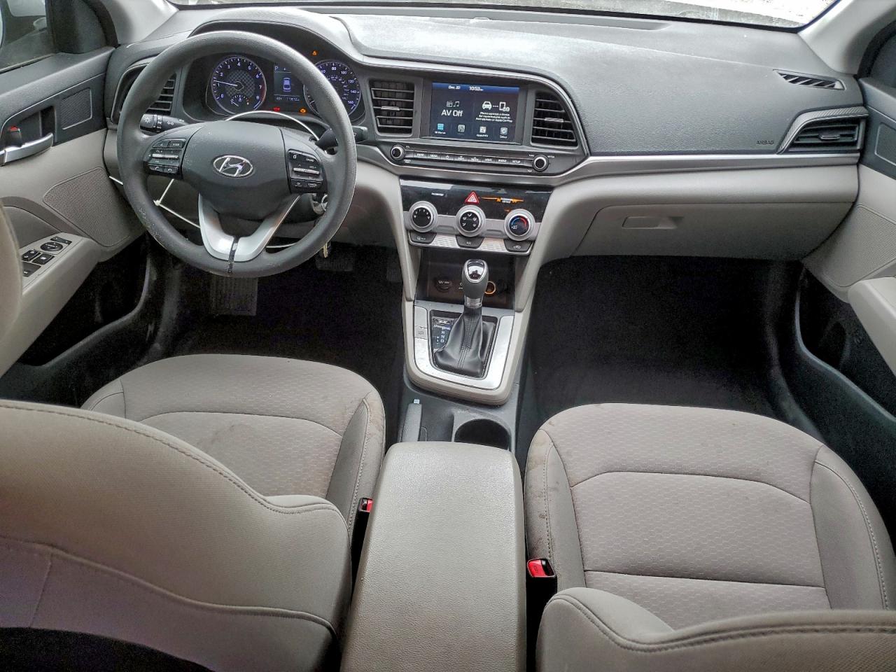 2019 HYUNDAI ELANTRA SEL photo 8