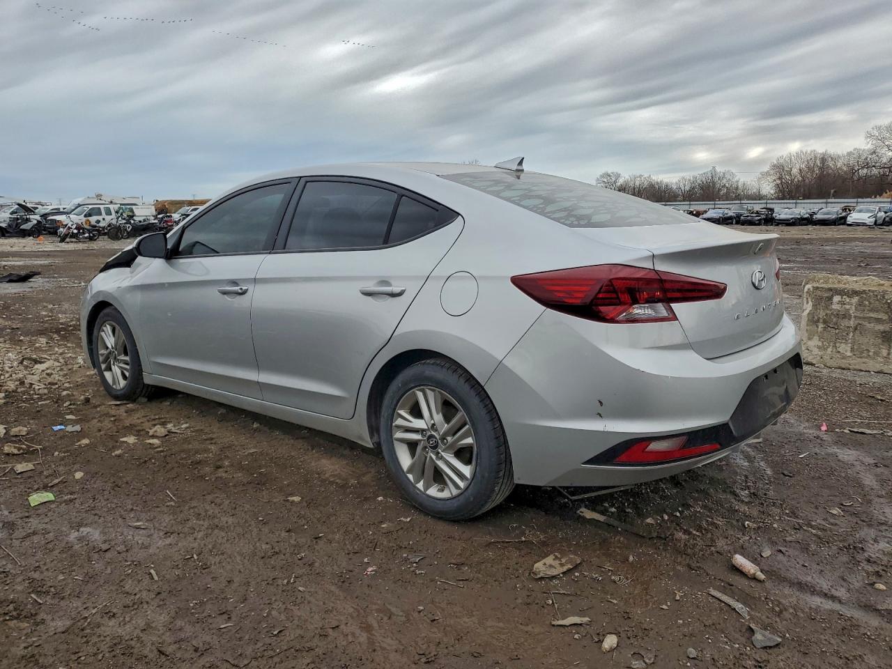 2019 HYUNDAI ELANTRA SEL photo 2
