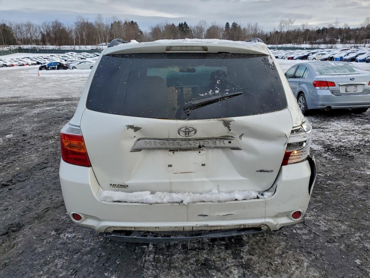 2010 TOYOTA HIGHLANDER SE photo 6