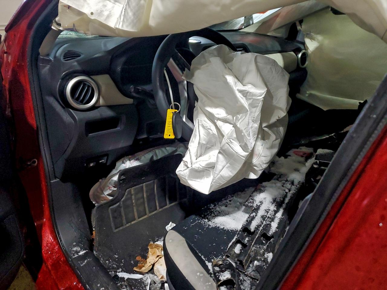 2020 NISSAN VERSA SV photo 8
