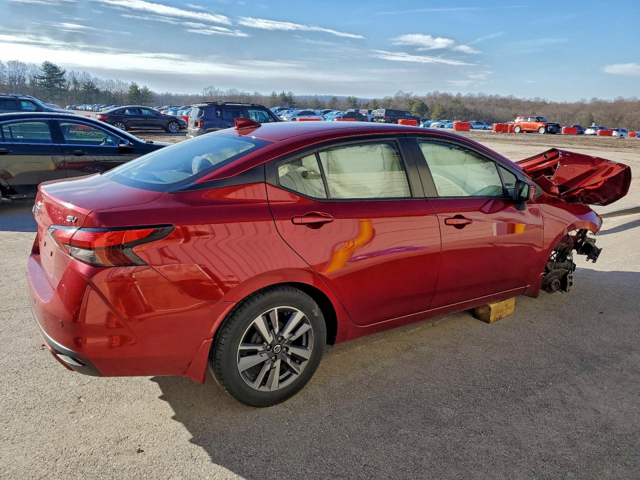 2020 NISSAN VERSA SV photo 3