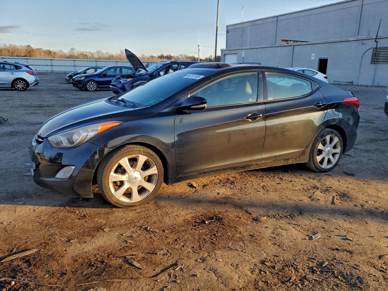 2013 HYUNDAI ELANTRA
