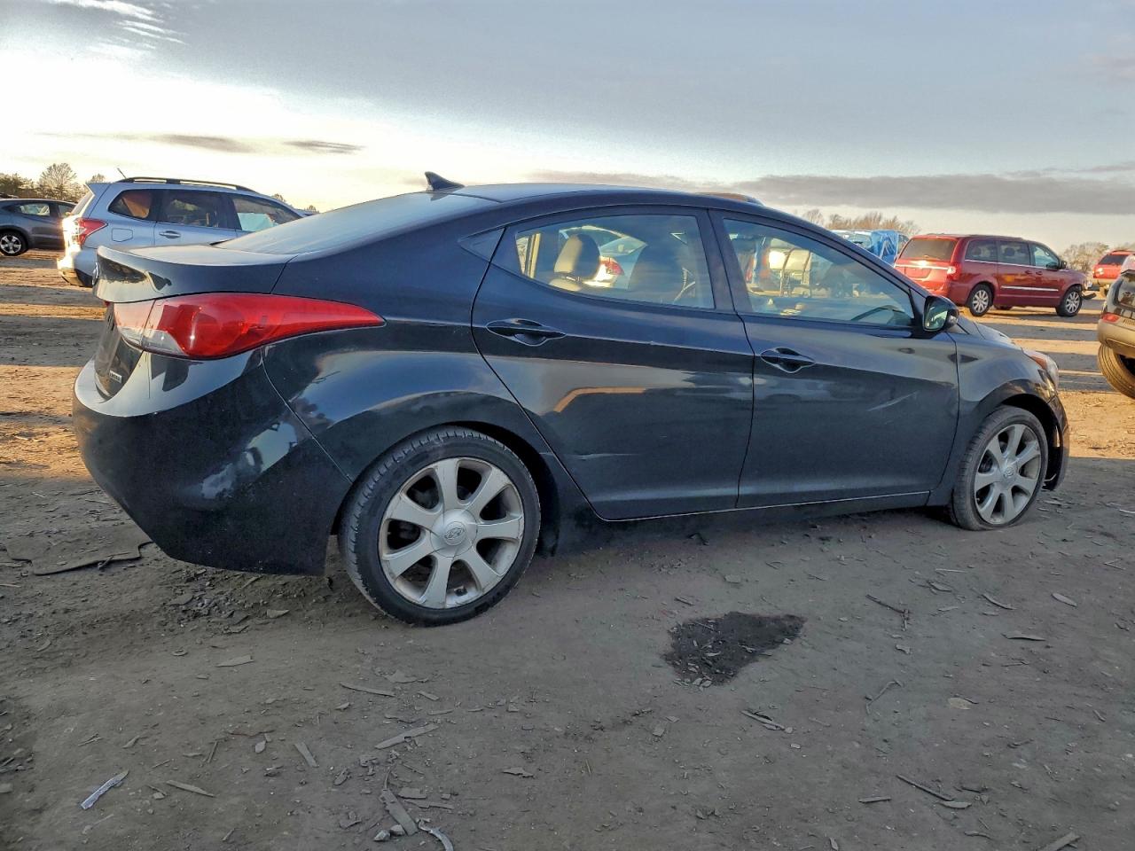 2013 HYUNDAI ELANTRA GLS photo 3