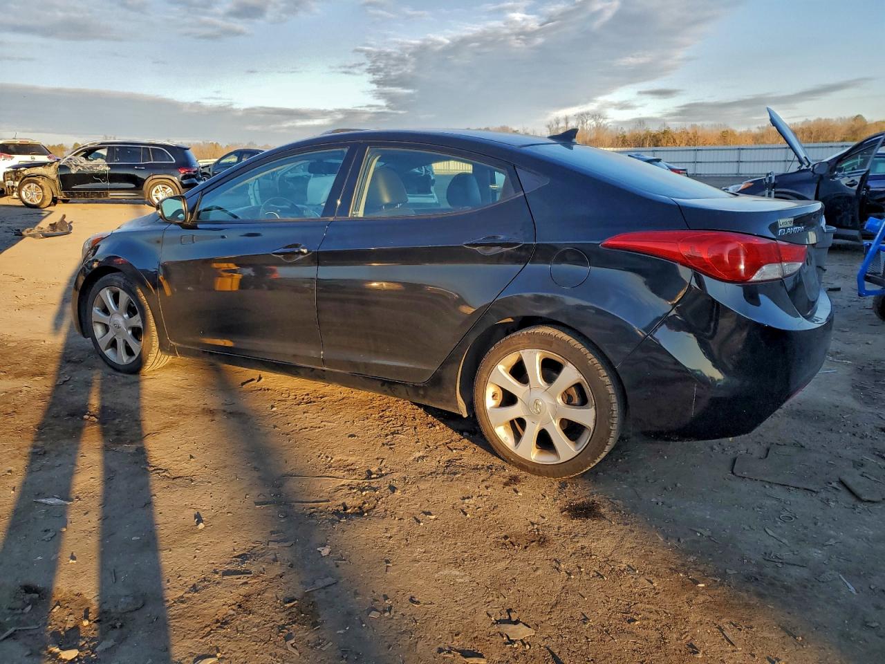 2013 HYUNDAI ELANTRA GLS photo 2