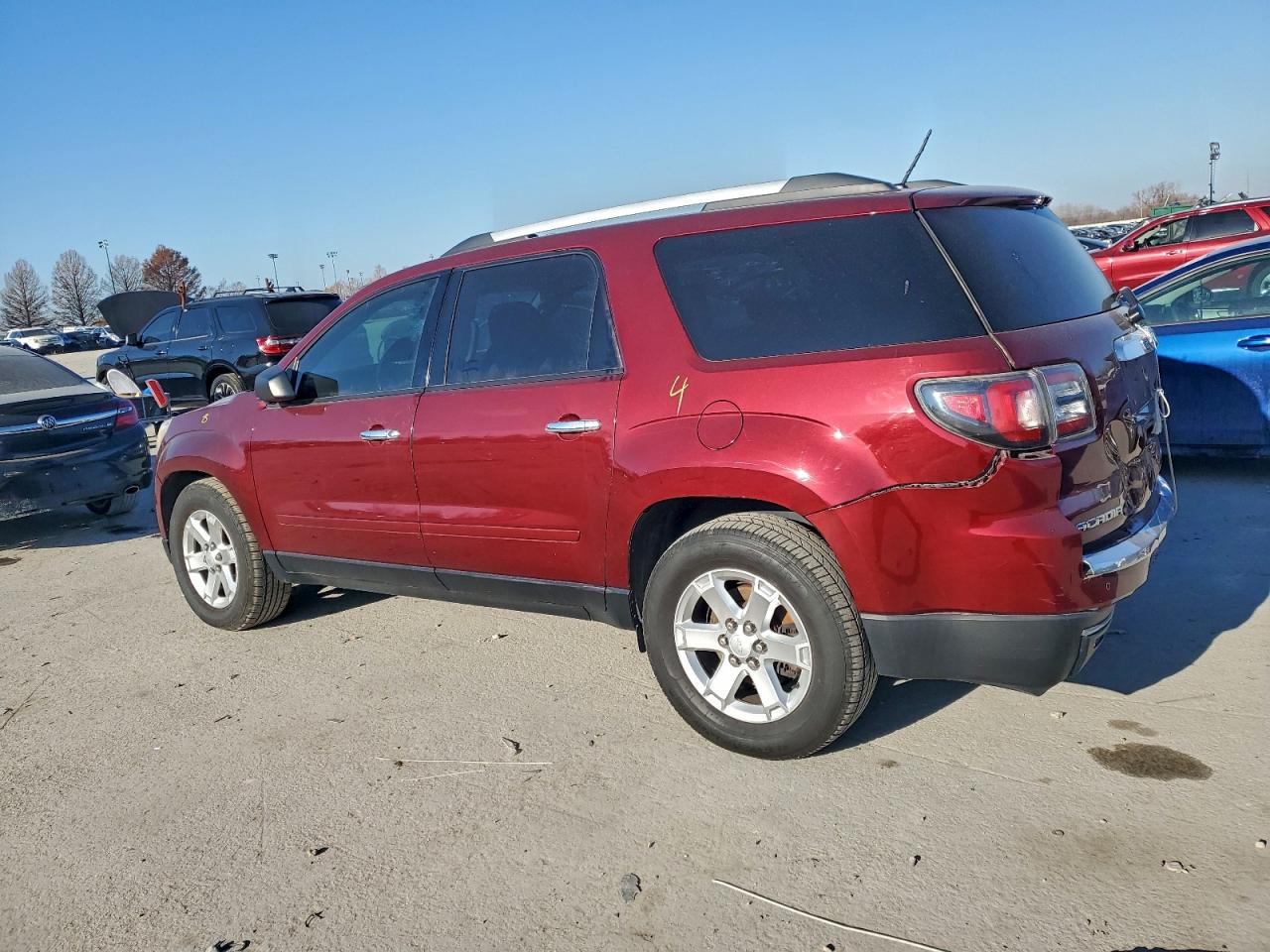 2015 GMC ACADIA SLE photo 2