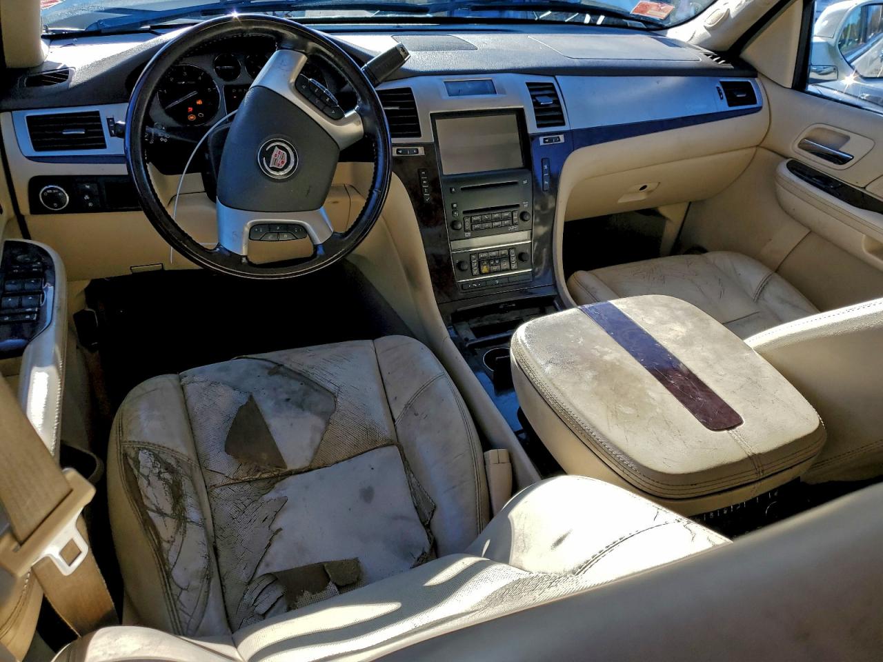 2007 CADILLAC ESCALADE LUXURY photo 8
