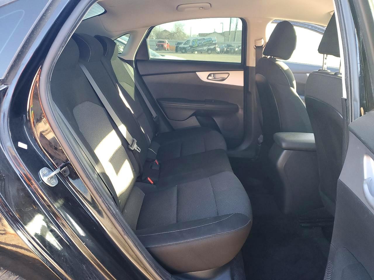 2024 KIA FORTE LX photo 10