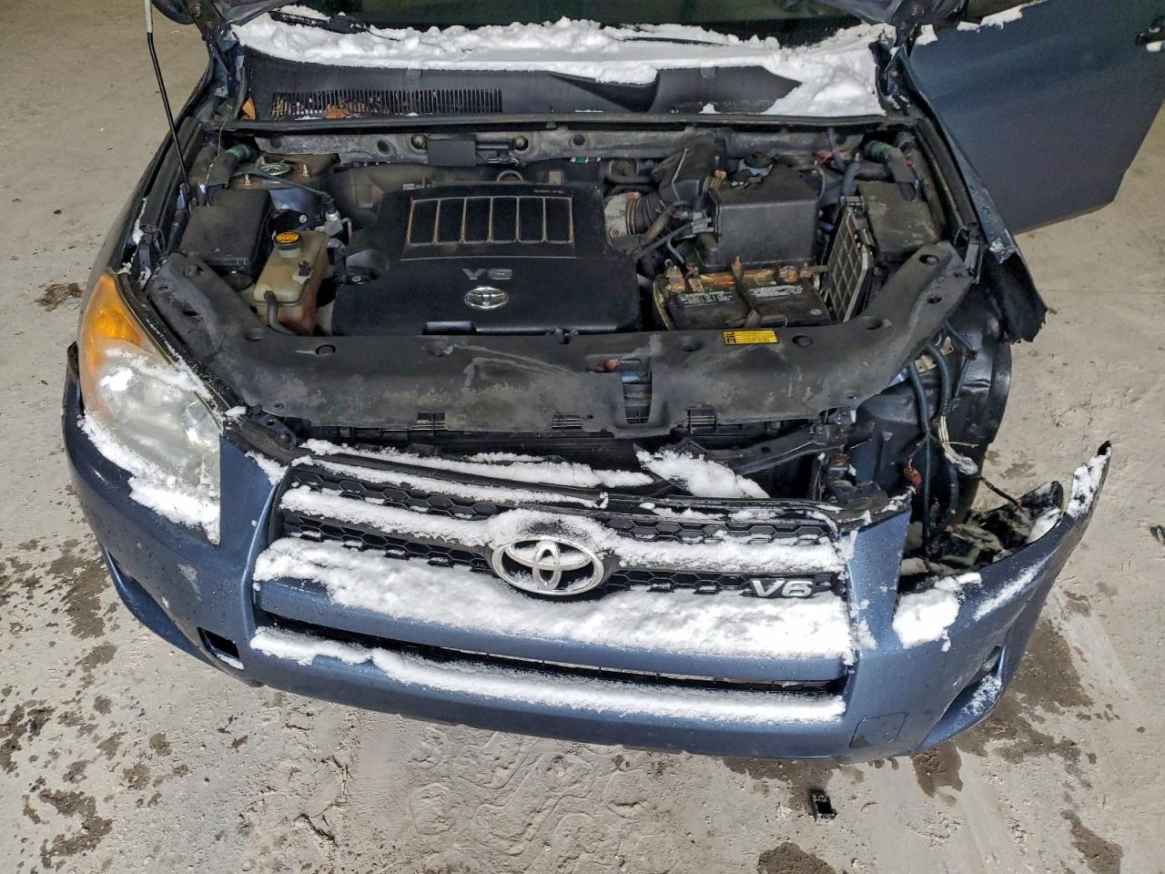 2009 TOYOTA RAV4 photo 12